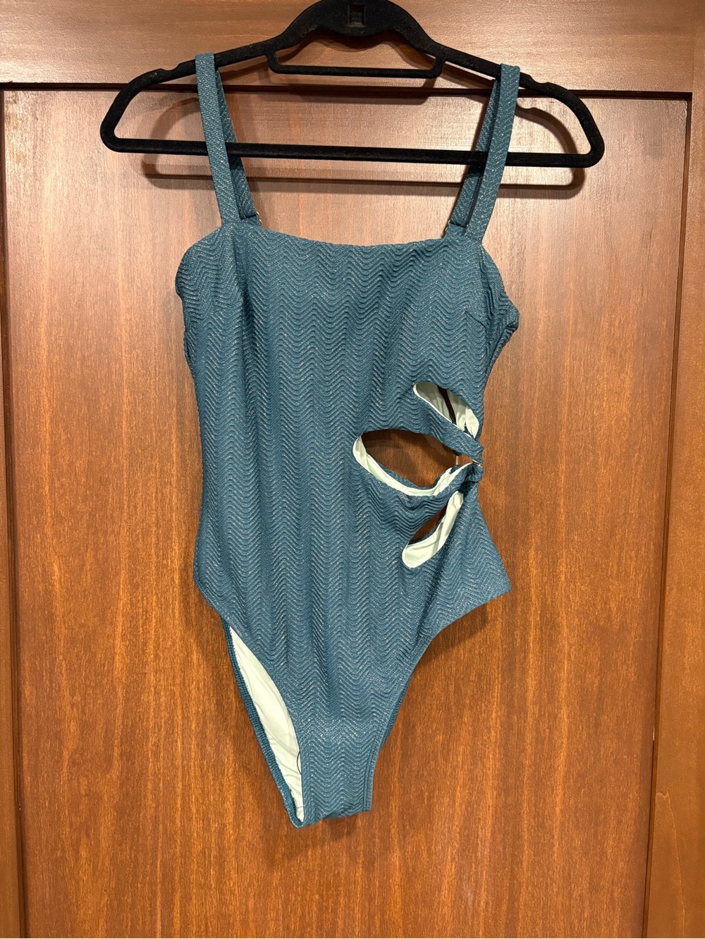 NWT Cupshe unique one piece suit Medium